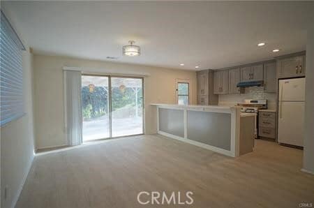 Building Photo - 890 Metro Dr