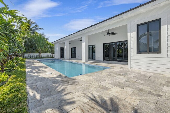 Building Photo - 129 Indies Dr S