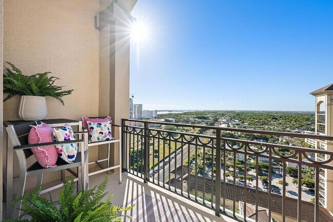Building Photo - 550 Okeechobee Blvd