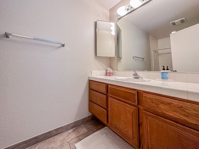 Building Photo - Tierrasanta Furnished Short-Term Rental