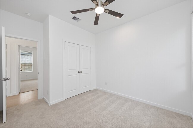 Building Photo - 13071 Pne Trace St