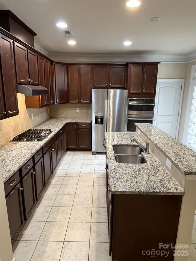 Building Photo - 2207 Eversham Dr NW