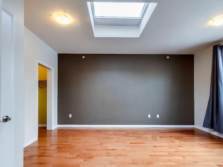 Building Photo - 3647 Penn Ave