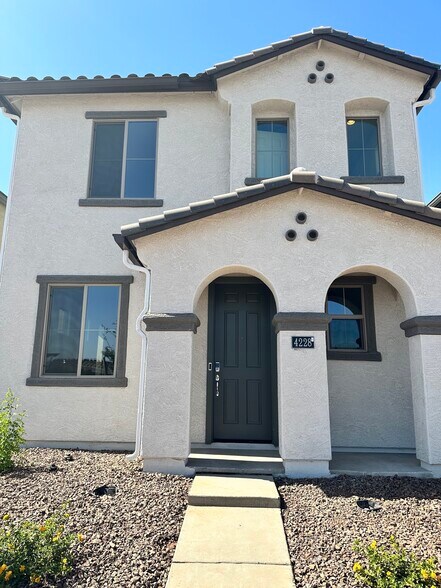 Primary Photo - 4228 S 58th Ave