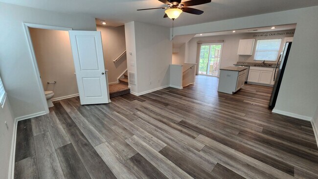 Building Photo - Simpsonville - Baldwin Ridge - Convenientl...