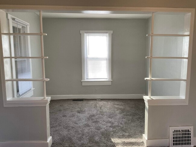 Building Photo - 2206 Brown St