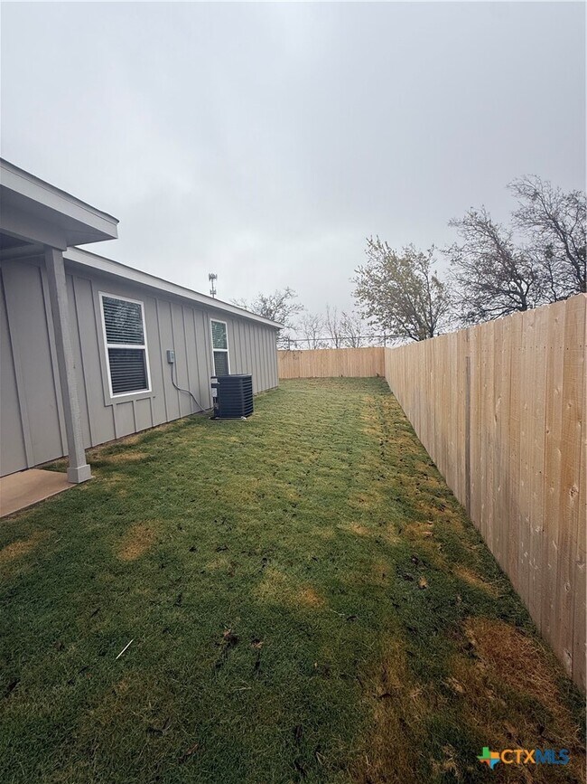 Building Photo - 5705 McGregor Lp