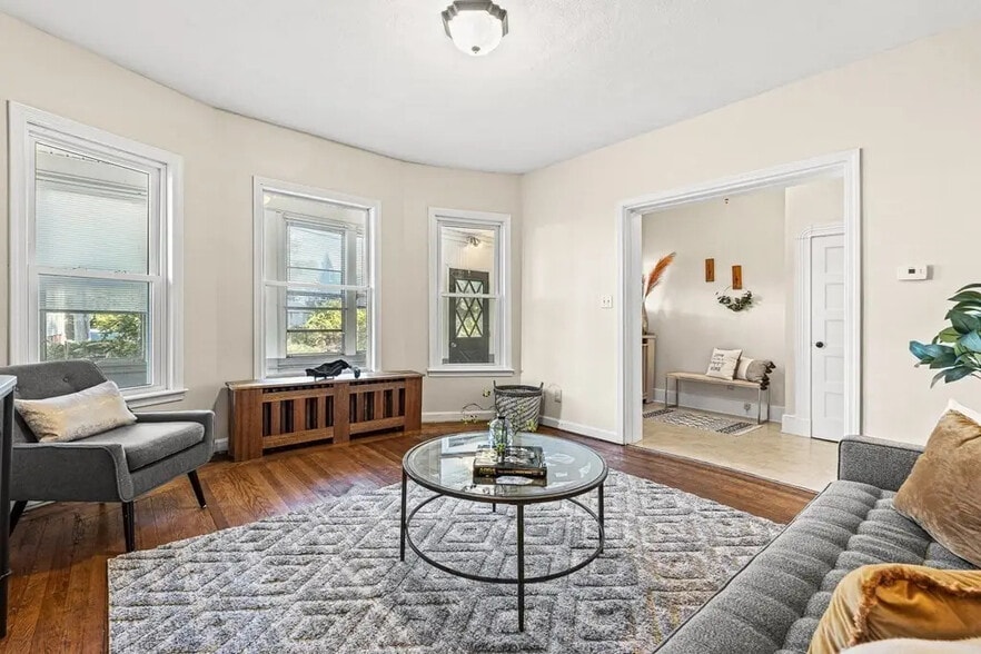Living room - 57 Spring St