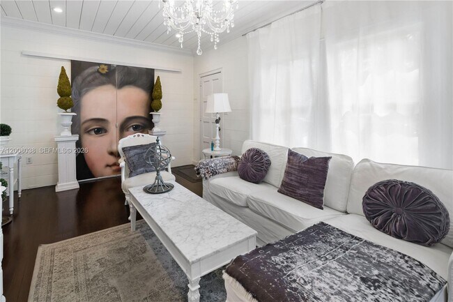 Building Photo - 743 NW 9th Ave