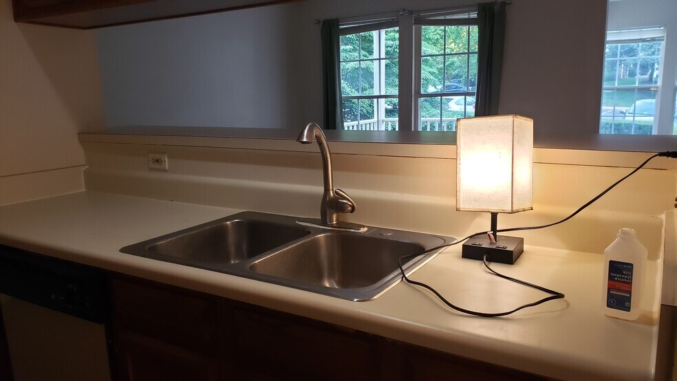 Building Photo - 13107 Briarcliff Ter