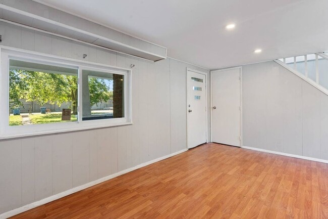 Building Photo - 3021 Old Sellars Rd