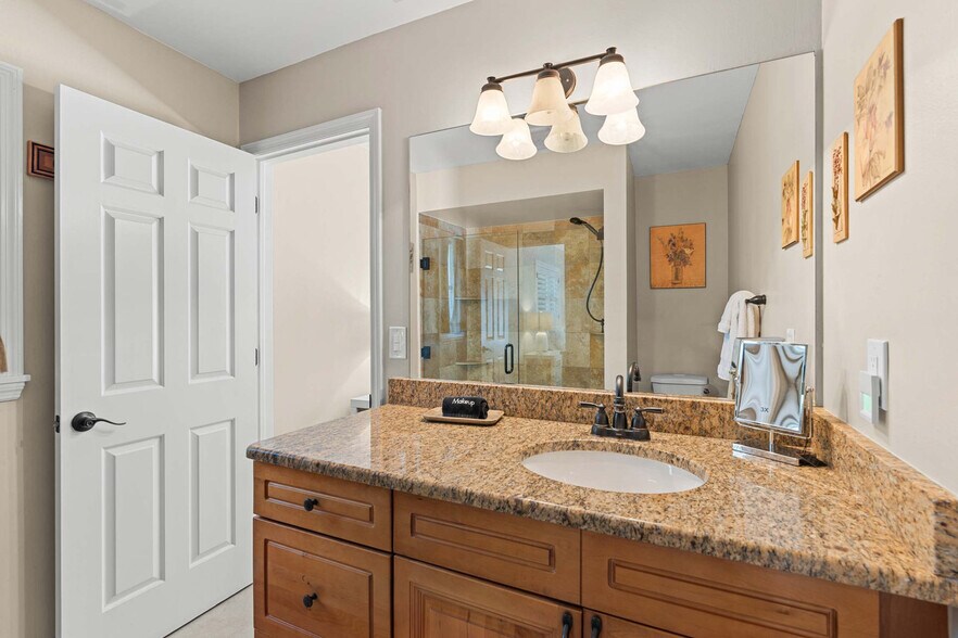 Building Photo - 2548 River Reach Dr