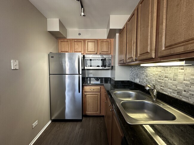 Building Photo - 4334 N Hazel St