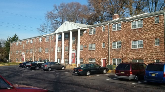 Building Photo - 712 Westville Apartment