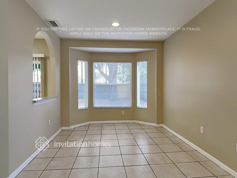 Building Photo - 8525 Quarter Horse Dr