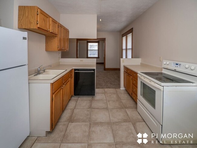 Building Photo - 3812 Marcy St