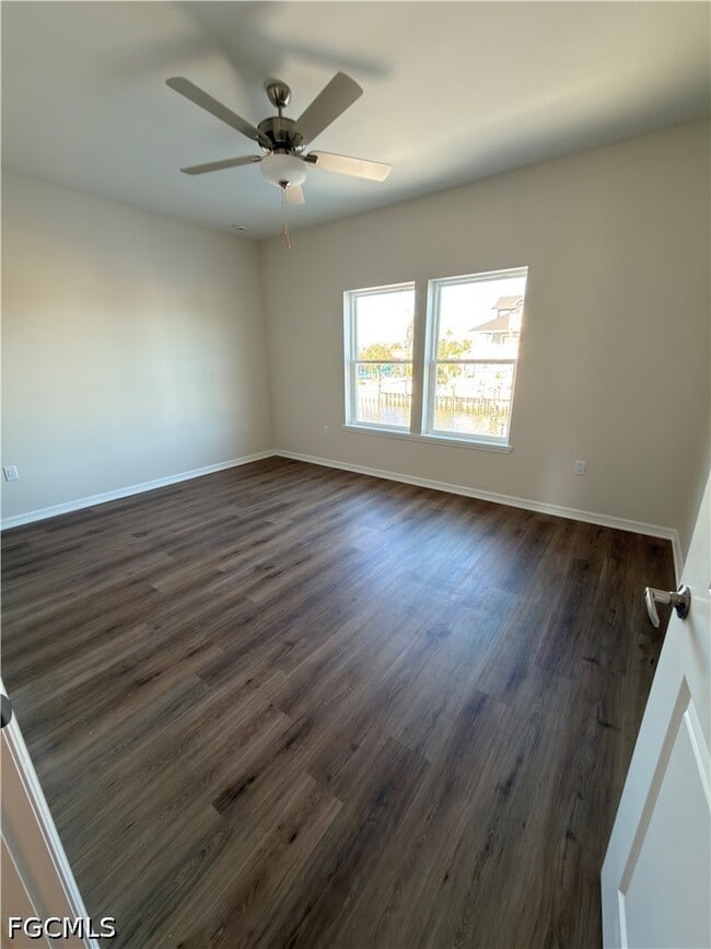 Building Photo - 2381 Oleander St