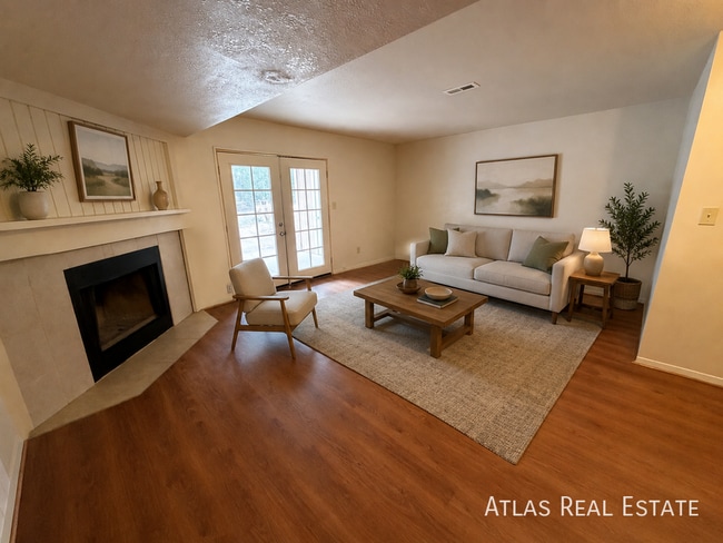 Building Photo - 1075 Holli Springs Ln