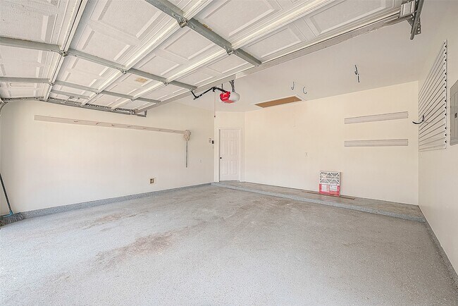 Building Photo - 23759 River Pl Dr