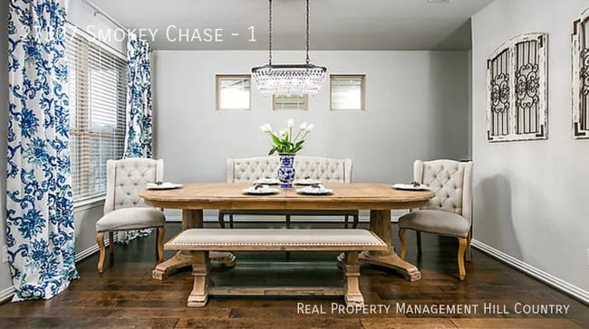 Building Photo - 27307 Smokey Chase