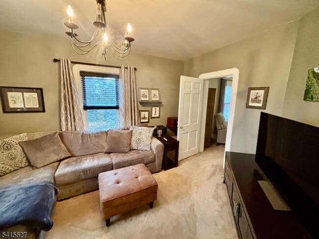 Building Photo - 196 Mt Kemble Ave