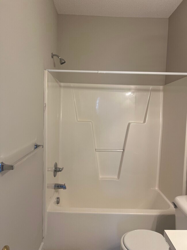 Building Photo - 3309 Whitlock Dr N