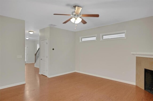 Building Photo - 212 Madison Ave