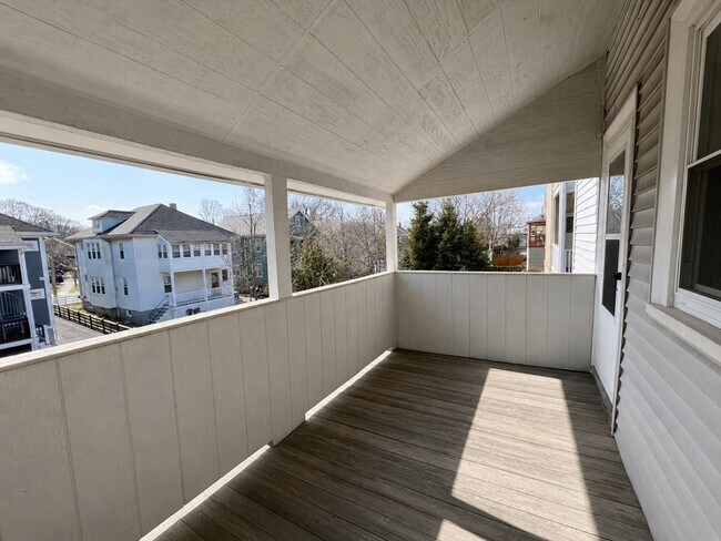 Building Photo - 175 Beech St