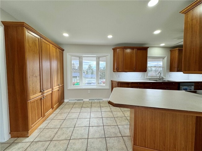 Building Photo - 133 Lincoln Rd