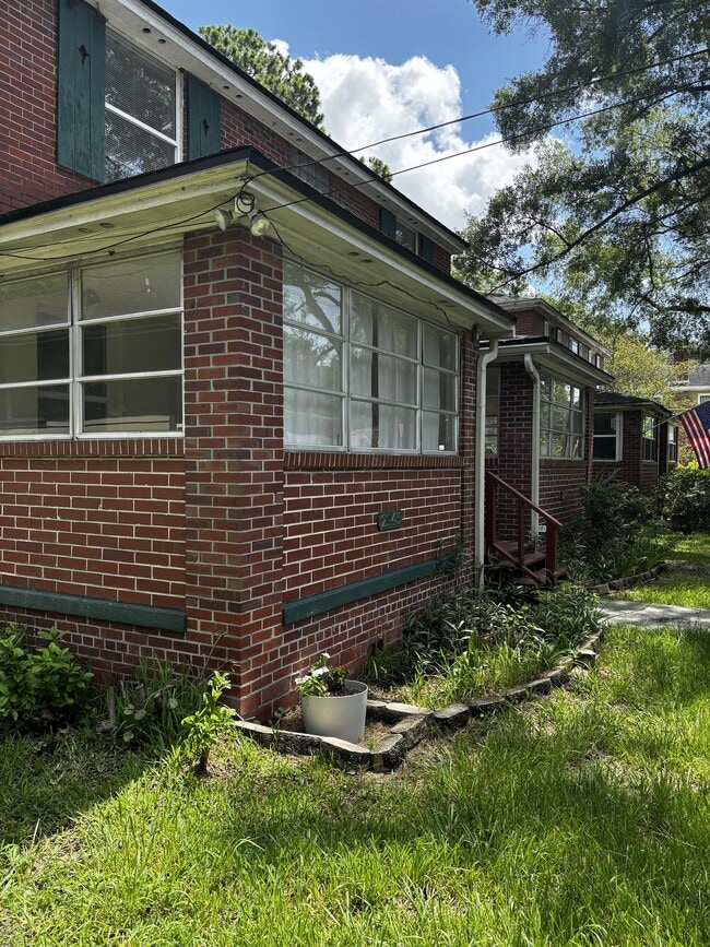 Building Photo - 2943 Forbes St