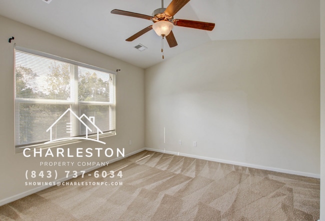 Building Photo - 9083 Parlor Dr