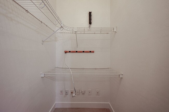 Building Photo - COMING SOON! Location! Fully remodelled 4B...