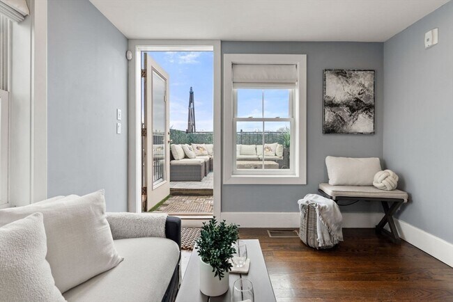 Building Photo - 12 Mohawk St