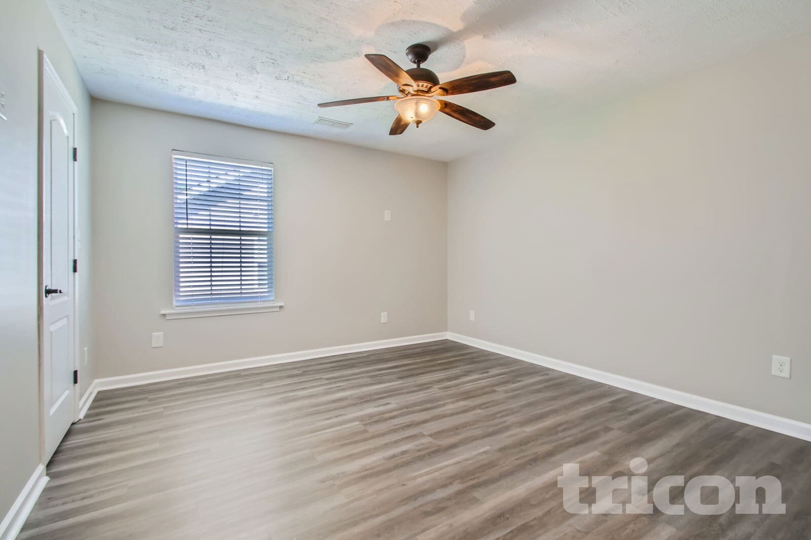 Building Photo - 241 Sundown Dr