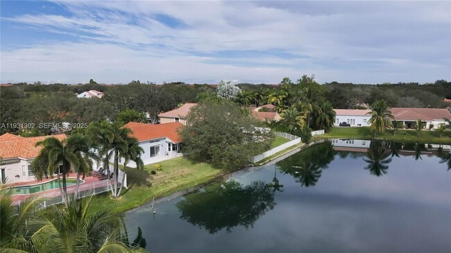 Building Photo - 1901 SW 129th Terrace