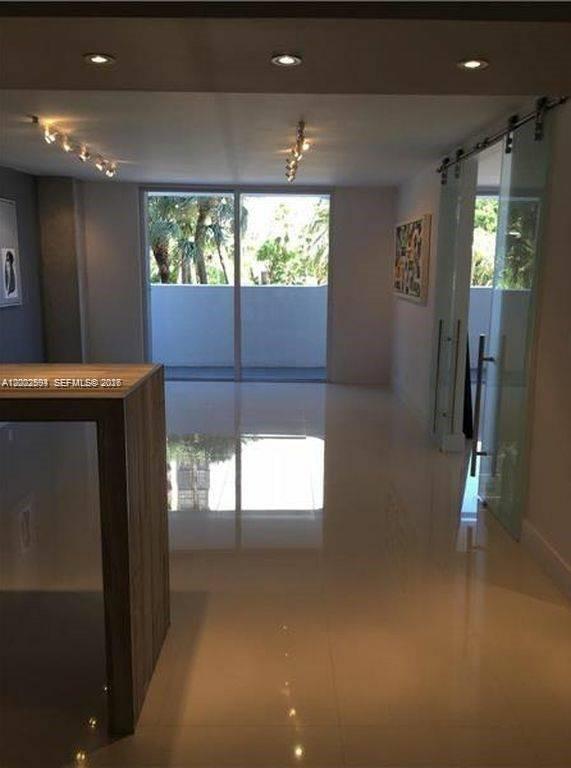 Building Photo - 200 SE 15th Rd