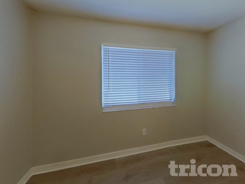 Building Photo - 31420 Triborough Dr