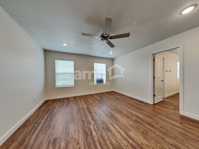 Building Photo - 3572 N Annabell St