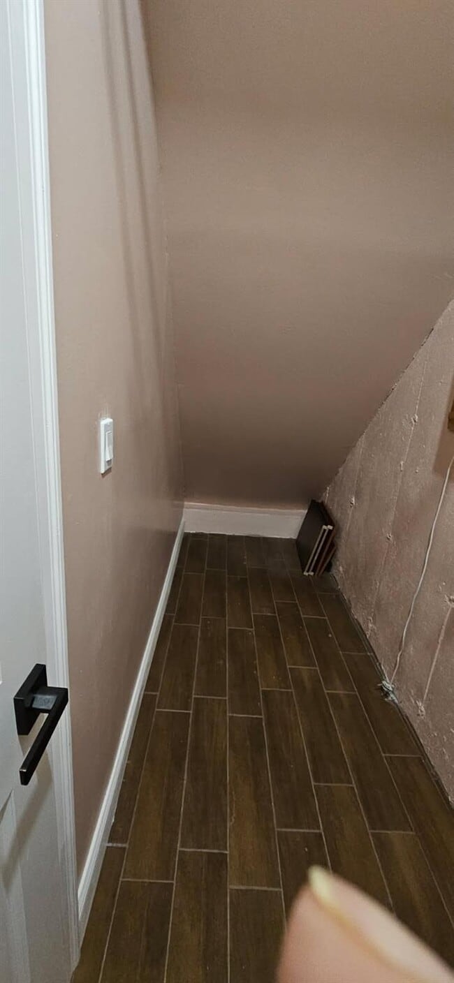 Building Photo - 3 Enclave Ct