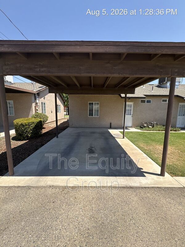 Building Photo - 324 S Crespi Ave