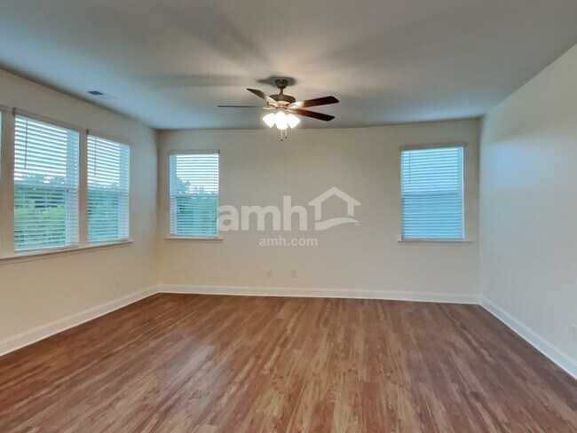 Building Photo - 149 Hazel Pk Dr