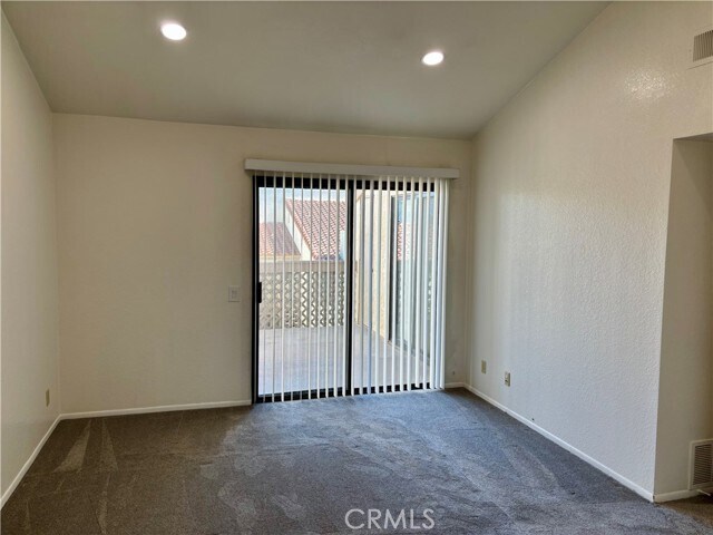 Building Photo - 4791 Lago Dr