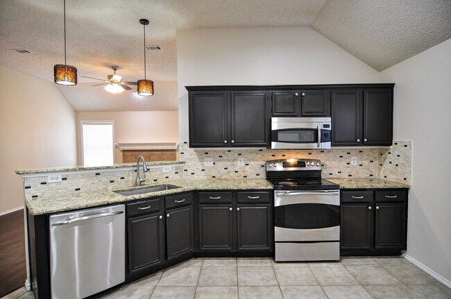 Building Photo - Beautiful Home in Plano ISD.