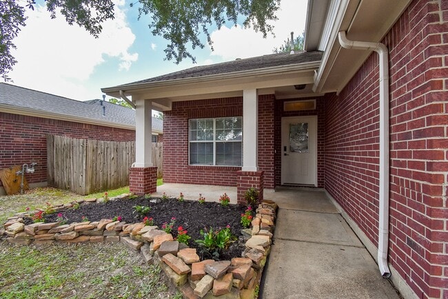 Building Photo - 14615 Cypress Cottage Ct