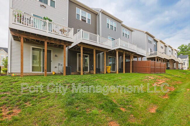Building Photo - 6021 Workers Dr