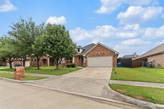 Building Photo - 2616 Pine Trail Dr