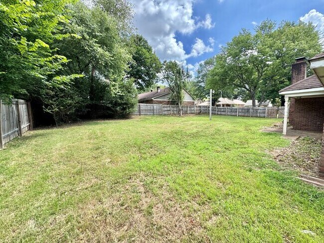 Building Photo - 7086 Cobblestone Dr
