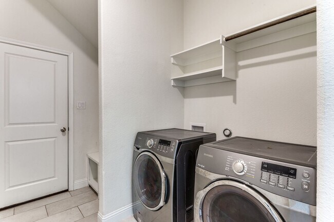 Building Photo - One in a Million Home! ~ 4 Bed 3.5 Bath St...