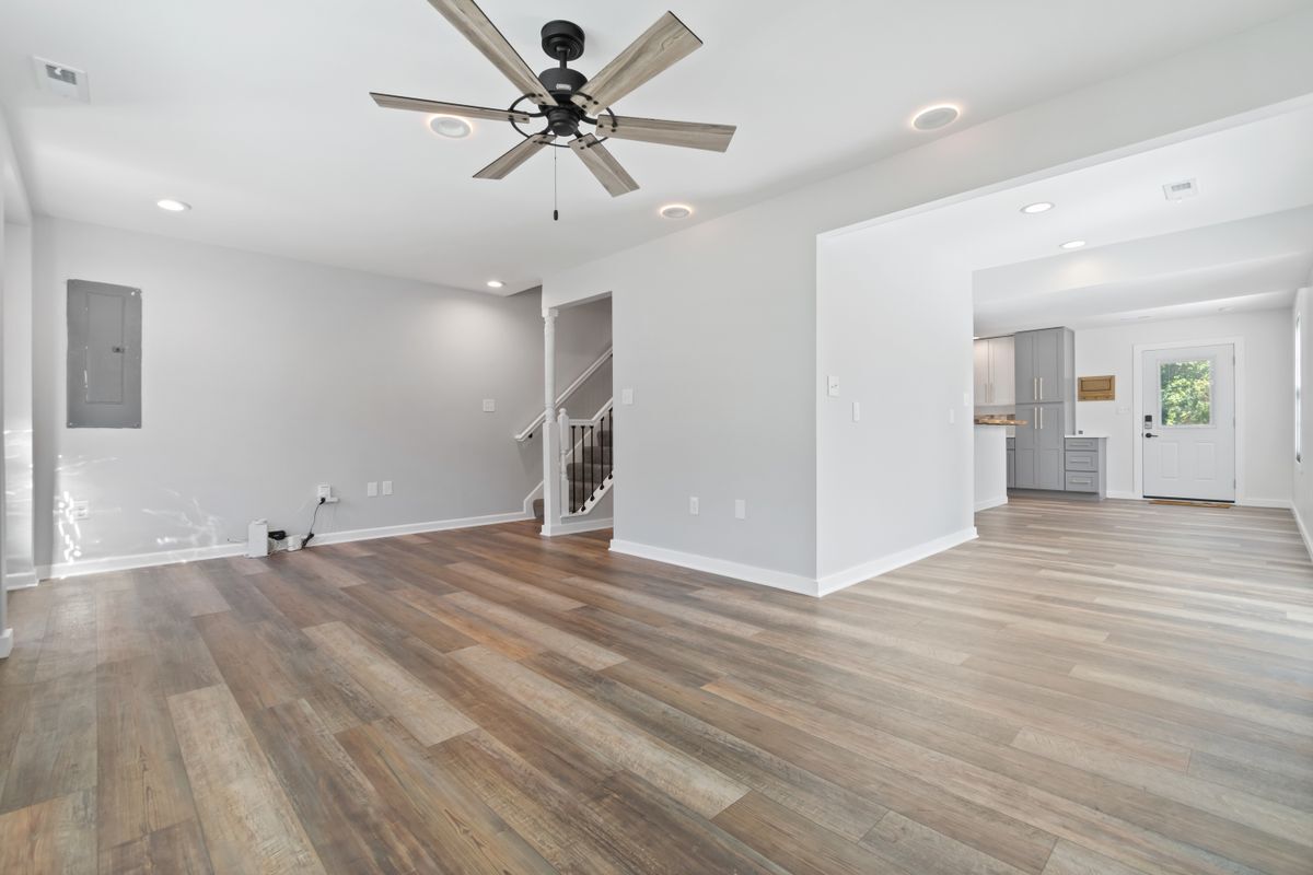 Building Photo - 680 Chestnut Springs Ln