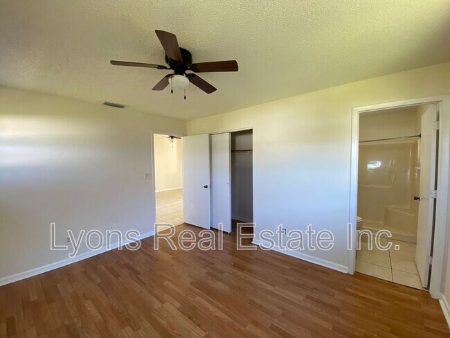 Building Photo - 431 Hancock Bridge Pkwy